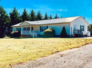 1079 Maple Grove Church Rd, Mount Airy, NC 27030