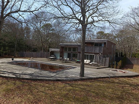 5th image of 19 Fox Hollow Drive