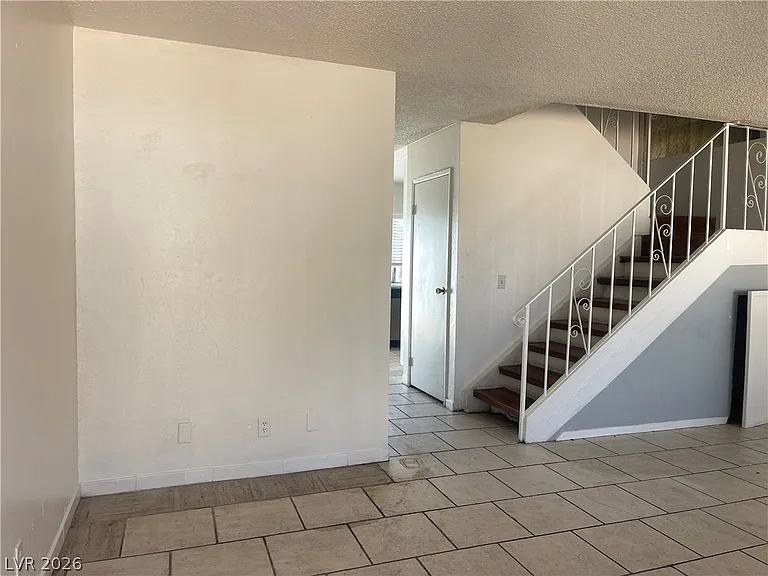 3904 Blackford Pl — Photo 7