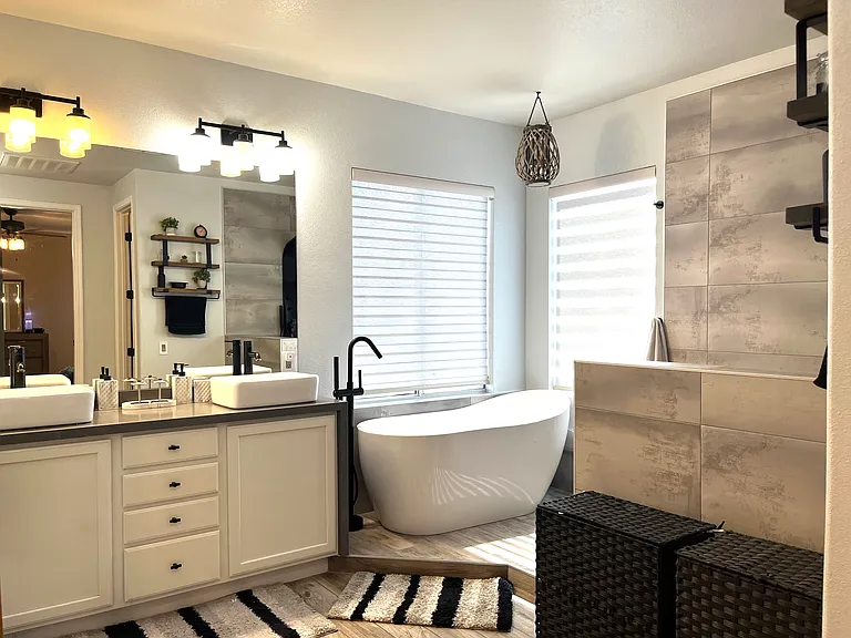 7729 Villa Gabriela Ave #B — Photo 39
