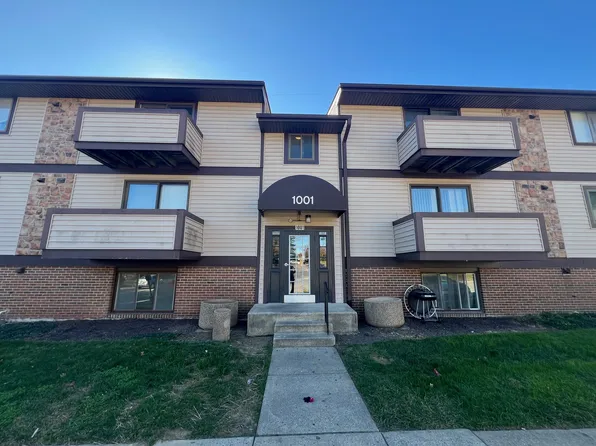 1001 Heather Ridge Dr #E, Frederick, MD 21702