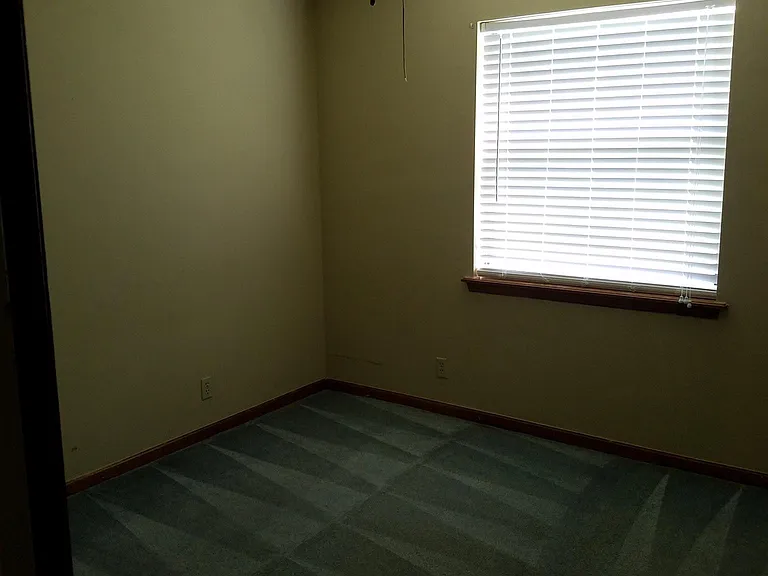 1807 Shadowlawn Dr — Photo 16