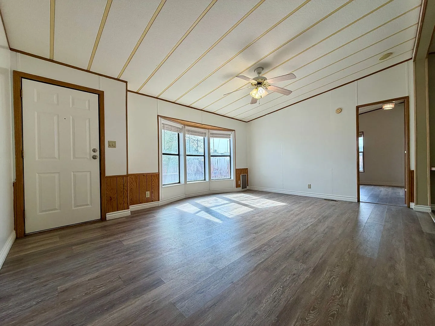 Classic One-Level Manufactured Home — Photo 3