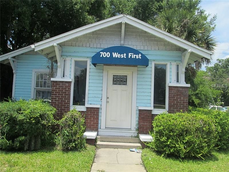 1st image of 700 W 1st St
