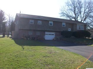 107 Orchard Mills Rd, Claverack, NY 12513