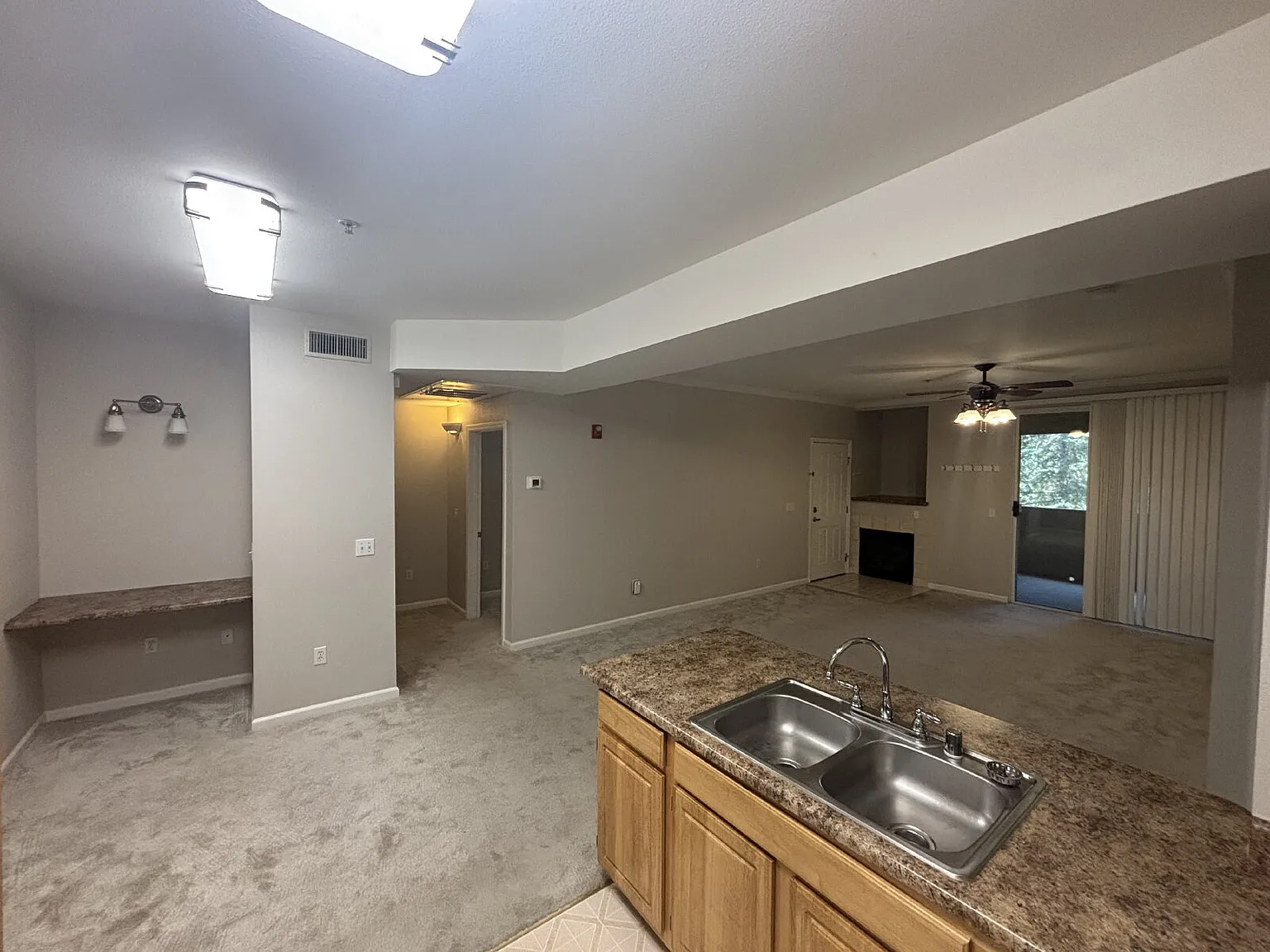 2 bed, 2.0 bath, 1016 sqft, $2,150 — Photo 3