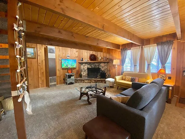 422 Riverside Ave — Photo 3