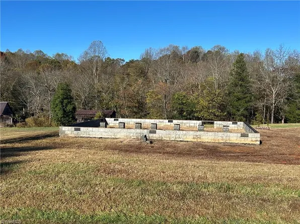 1205 Cox Mill Rd, Yadkinville, NC 27055