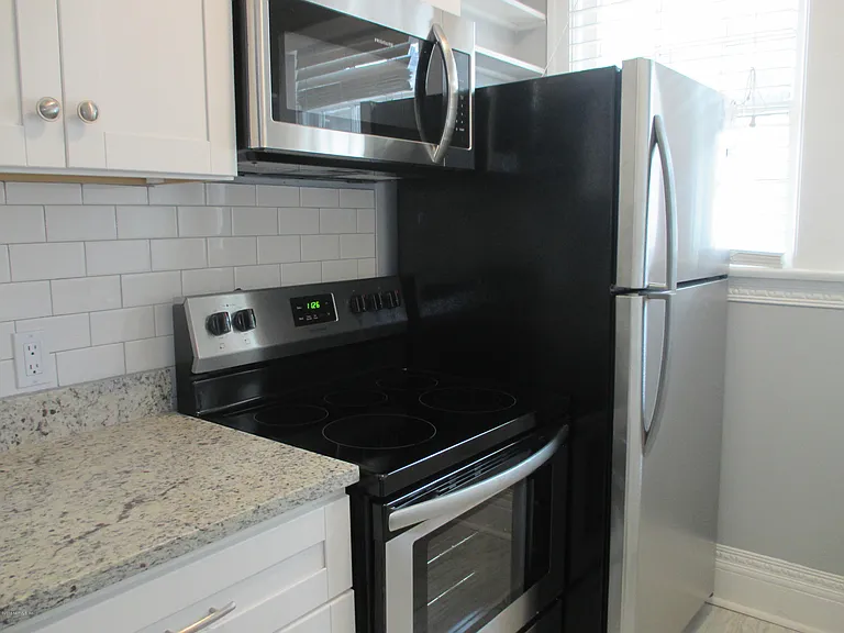 2047 Forbes St #3 — Photo 3