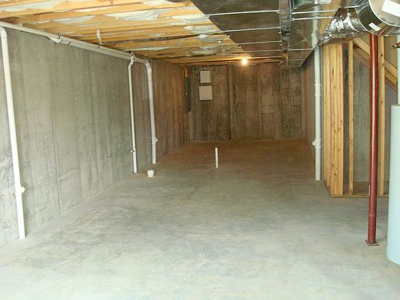 3rd image of 6415 Eastshire Ct