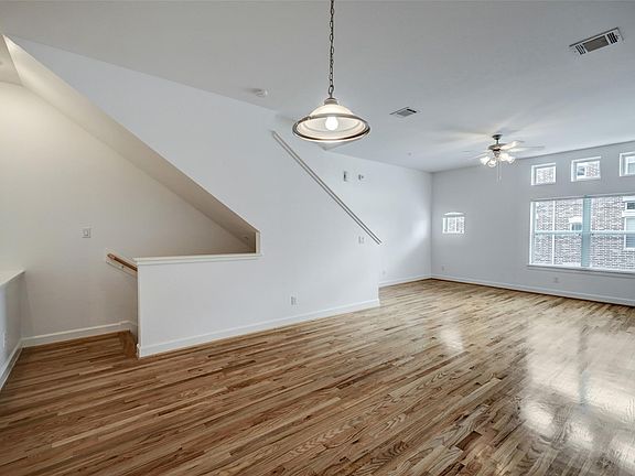 5th image of 5941 South Loop E #1002