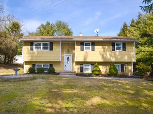 168 Quaker Church Rd, Randolph, NJ 07869