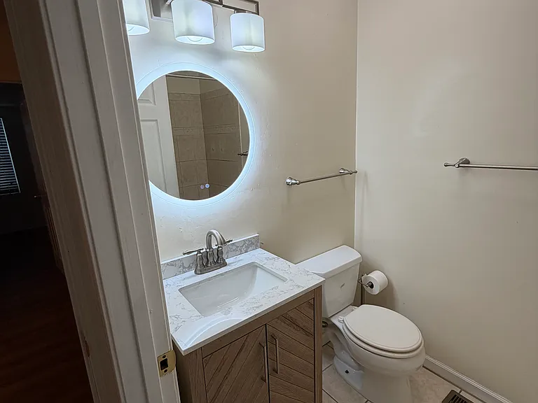 516 Brunswick St — Photo 7