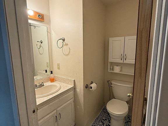 5th image of B9 Saint Marc Cir #B9