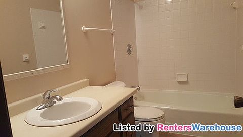 5th image of 1504 Meadowwood Dr