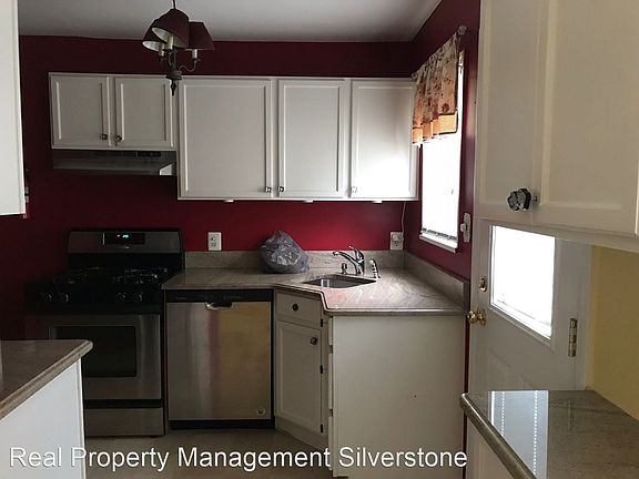 5th image of 3282 Coolidge Hwy