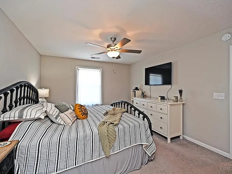 5871 Parkview Ln #300 — Photo 29