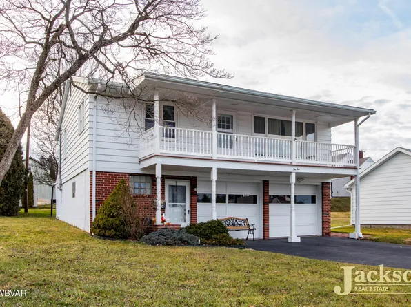 210 Kendall Ave, Jersey Shore, PA 17740