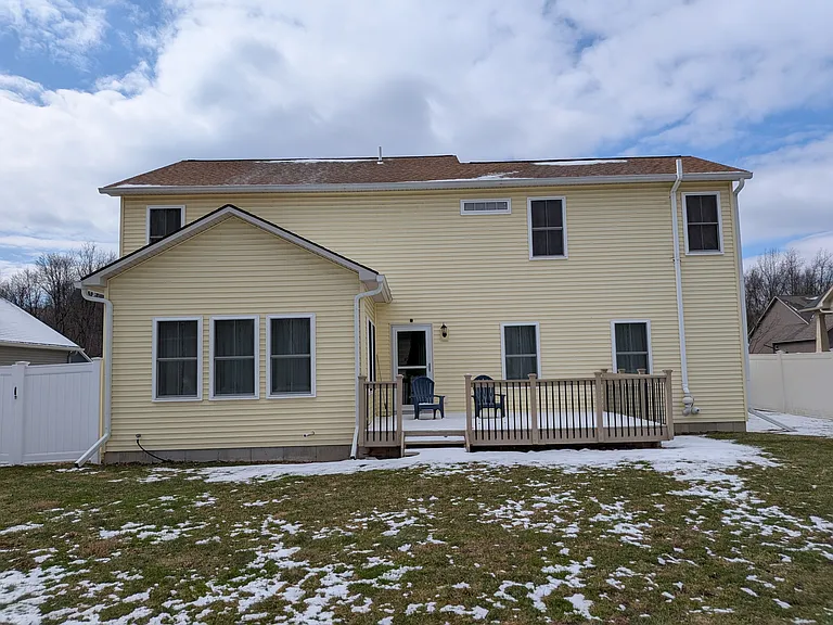 412 McClennan Dr — Photo 29