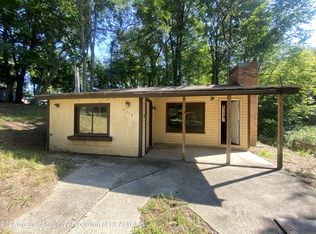 9216 Indian Lake Dr, Howell, MI 48855