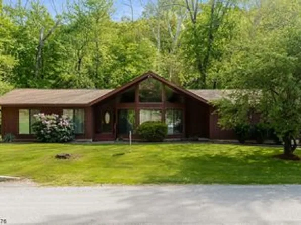 5 Main St, Glen Gardner, NJ 08826