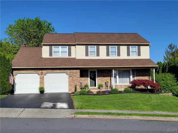1909 Belleview Dr, Whitehall, PA 18052