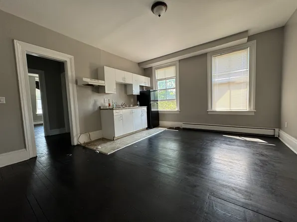 872 Park Ave APT 9, Bridgeport, CT 06604