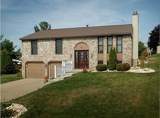 56 Barri Dr, Irwin, PA 15642