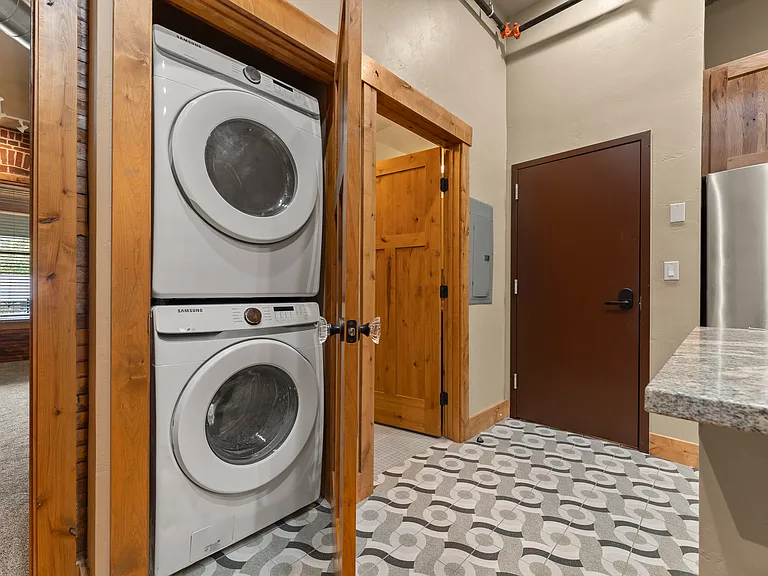 1128 N Grant St #100 — Photo 21