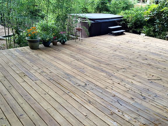 Deck with hot tub