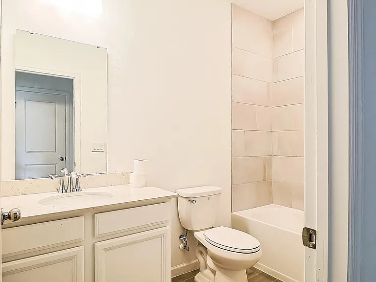 597 Lake Sinclair St — Photo 23
