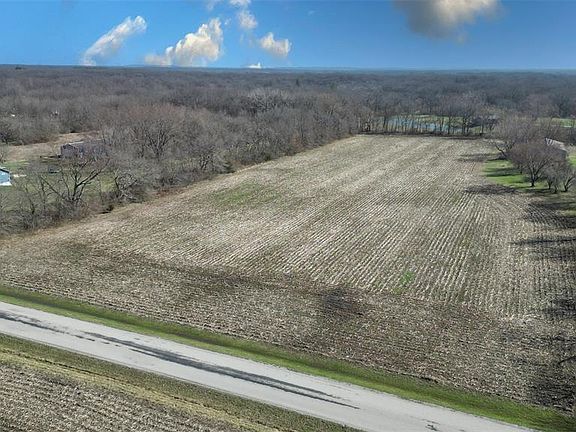 2nd image of 11086 Old Litchfield Trl