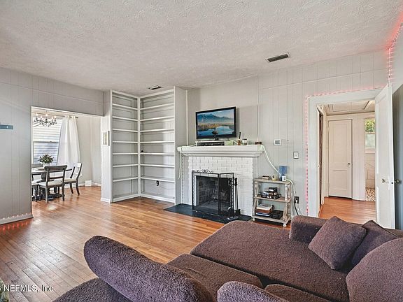 3rd image of 1021 OLD HICKORY Road