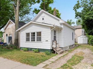 1124 K St SW, Cedar Rapids, IA 52404