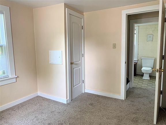 5th image of 2507 Poinsette Dr