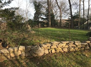 8 Forrestal Dr, Westerly, RI 02891