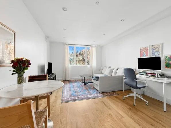 725 Lafayette Avenue image 1 of 6