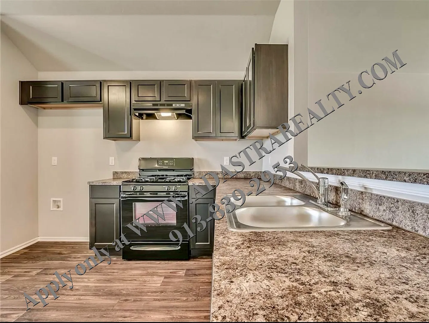 Brand New!! Beautiful 3 Bed 2 Bath Home In Gardner-Coming Soon!! — Photo 4