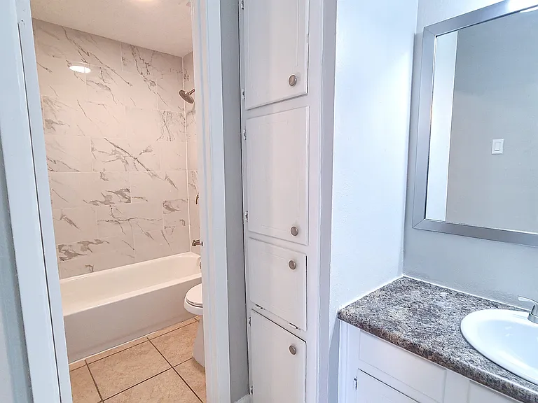 1911 Southmore Ave — Photo 4