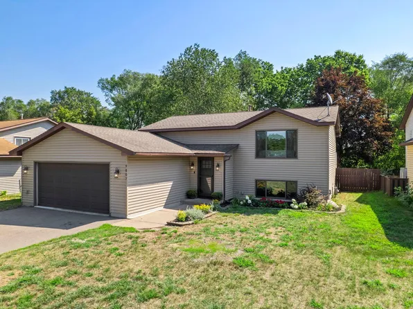 9807 Heath Ave S, Cottage Grove, MN 55016