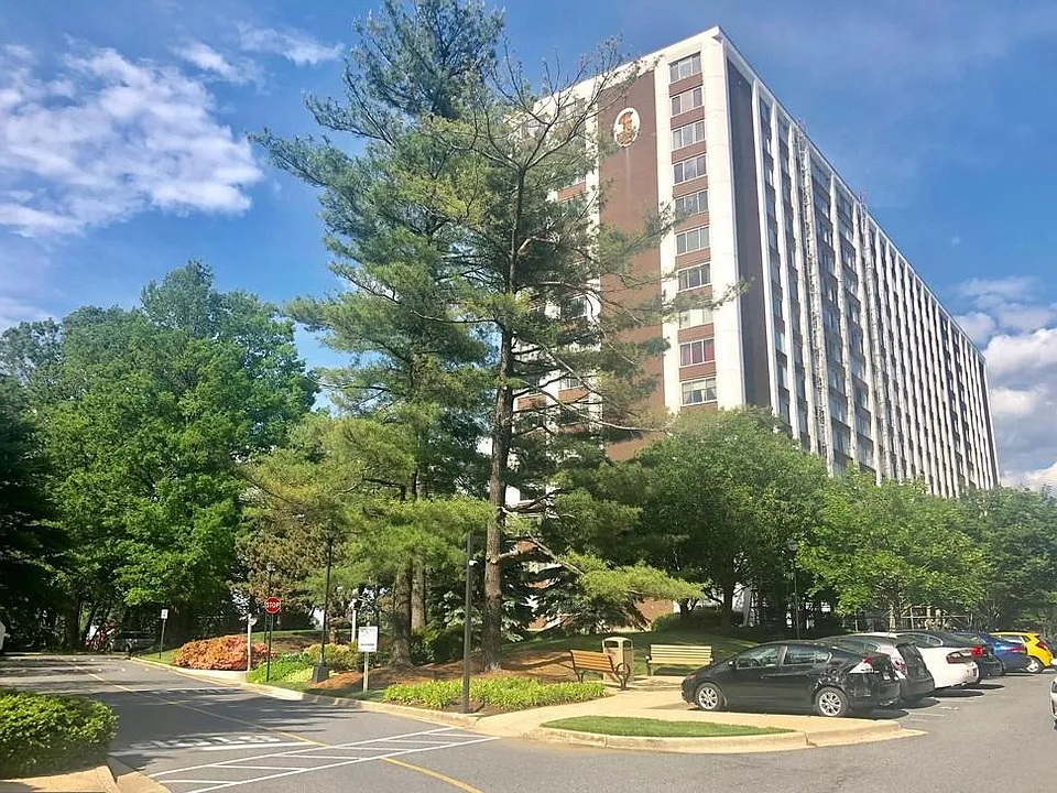 Entrance Drive