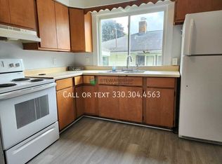 68 27th St NW, Barberton, OH 44203
