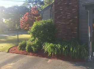 75 Hathaway St, Wareham, MA 02571