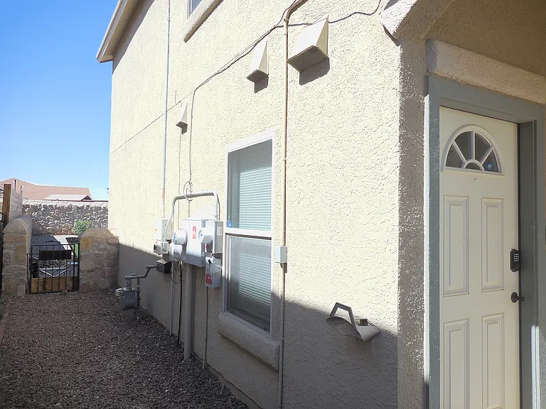 7045 Eagle Nest Ct — Photo 4