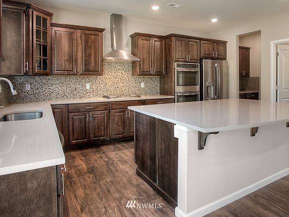4th image of 2209 97th Avenue Ct E #28