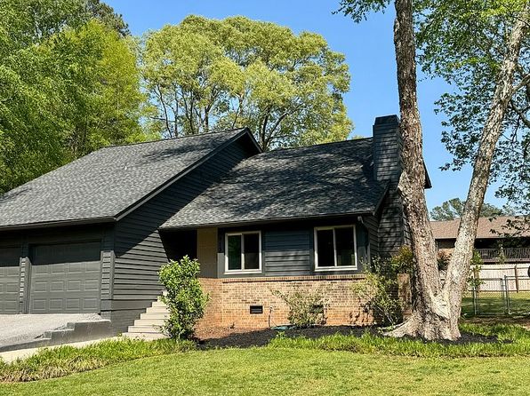 913 Berkeley Dr