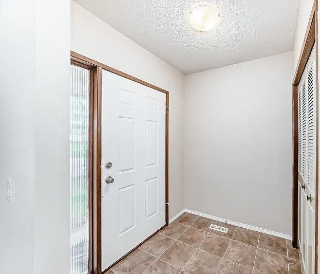 3 bed, 1.5 bath, 1532 sqft, $2,500 — Photo 4