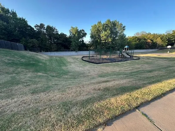 Paraiso Way, Edmond, OK 73034