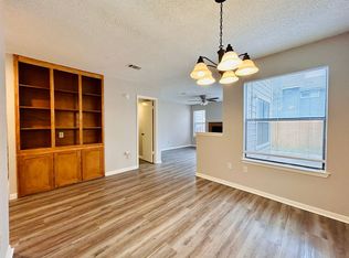 8900 Schick Rd #C, Austin, TX 78729