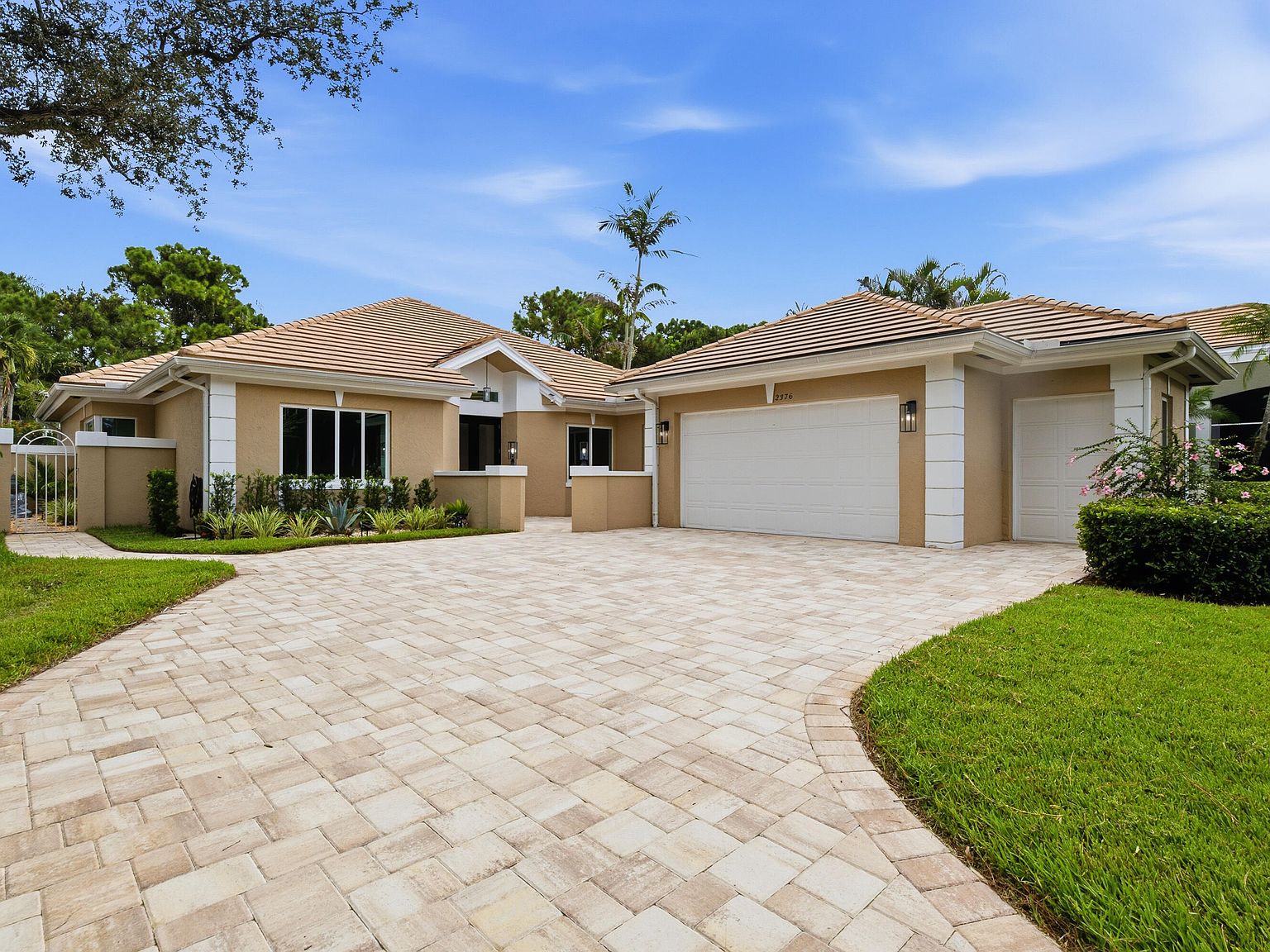 2376 SW Longwood Drive — Monarch Country Club
